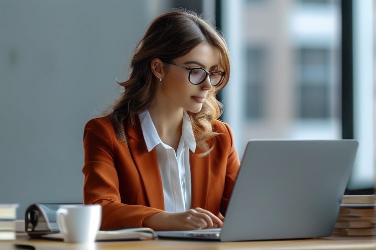 会计培训推广方案评测：线上平台与线下机构谁更懂你